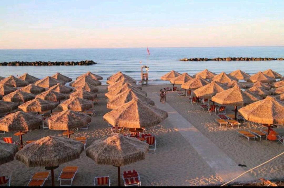 Donata Dal Mare Apartment Francavilla Al Mare Exterior photo